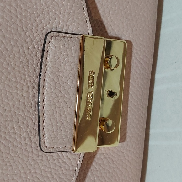 MICHAEL KORS PEBBLED LEATHER SATCHEL WITH CROSSBODY STRAP! - Picture 4 of 9
